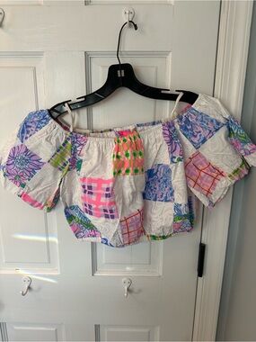 Lilly Pulitzer crop top. Size S